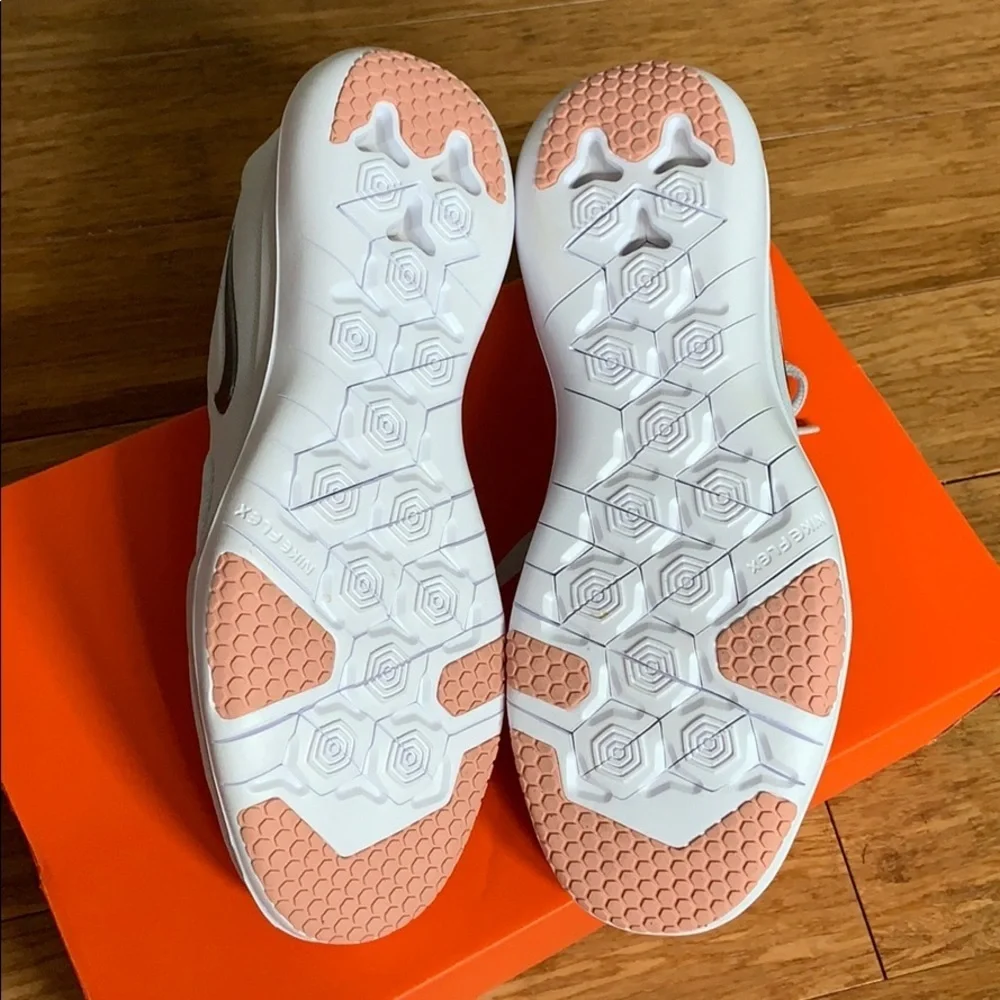 NEW NIKE Flex Supreme TR6 Women’s Gray/Pink sz 7.5